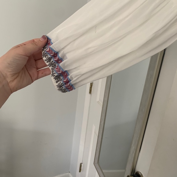 Flowery Blouse - Picture 3 of 4